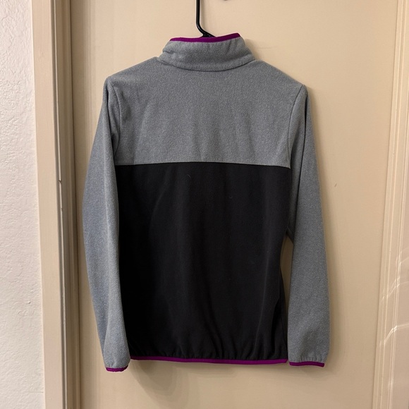Columbia Women’s Gray and Black Fleece color block quarter zip - Picture 4 of 4